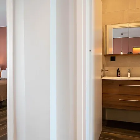 Villa Vesta - Mediterranean