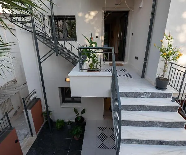 Villa Vesta - Mediterranean