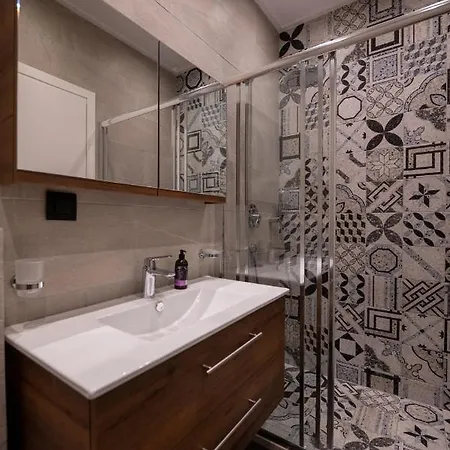 Villa Vesta - Mediterranean *